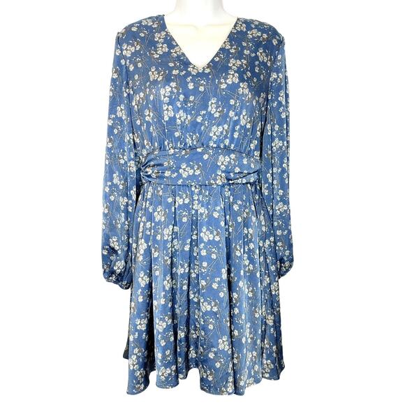 Lichi Floral A-Line Mini Dress Long Sleeve V-Neck Tie Waist Satin Blue Womens M - Picture 1 of 7